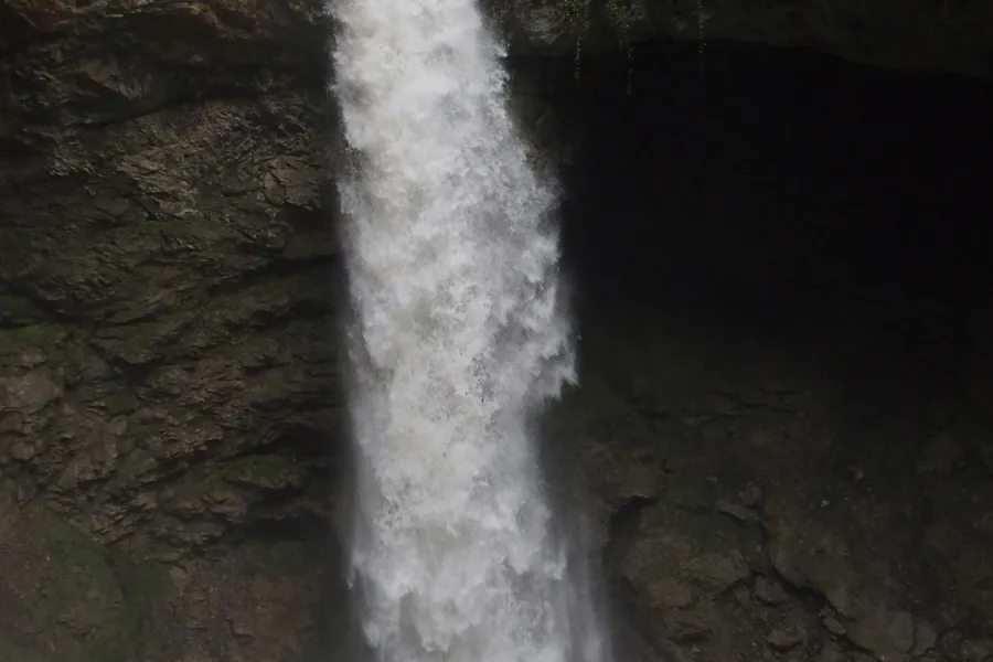 Grotte et Cascade de Seythenex 